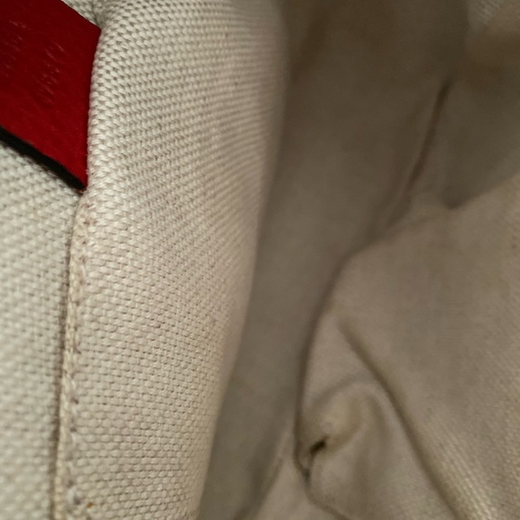 AUTHENTIC GUCCI SOHO DISCO RED SMALL CAMERA CROSSBODY BAG - Picture 9 of 10